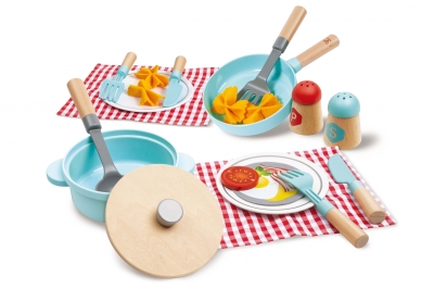 Дървен комплект Hape - Прибори за готвене и сервиране