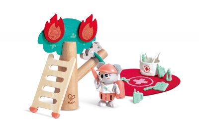 Дървен игрален комплект Hape - Спасителна служба, 17 части