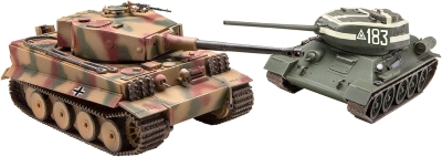 Комплект сглобяеми модели Revell - Конфликт на нациите, Втора световна война, Комплект с книга