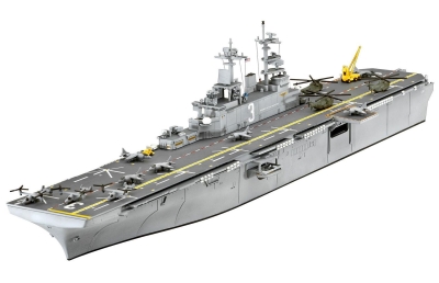 Сглобяем модел Revell -Военен щурмови кораб USS Wasp Class