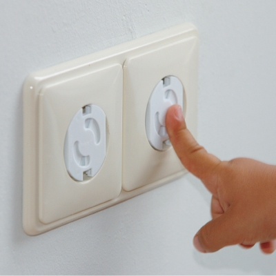 Въртящи се предпазители за контакти Safety 1st, 8 броя