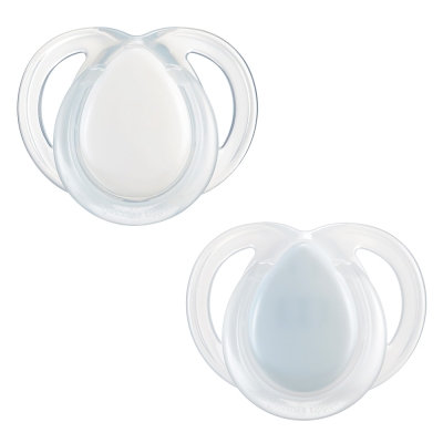 Ортодонтични залъгалки Tommee Tippee - Night Time със светеща в тъмното дръжка, Бяла и Синя с кутия за стерилизиране, 0-6 m, 2 броя