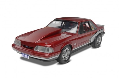 Сглобяем модел Revell - Форд Мустанг LX 5.0 Drag Racer