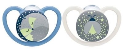 Силиконови залъгалки NUK - Space Night, с кутия за стерилизиране 0 - 6 месеца, 2 броя, момче