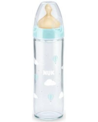 Стъклено шише с каучуков биберон NUK - New Classic FC+, 240 ml, размер М, 0-6 m, Сини облачета