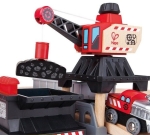 Дървен железопътен комплект Hape - Товарно депо