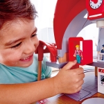 Игрален комплект Hape - Жп станция, Гранд Сити