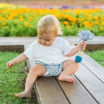 Бебешка мека дрънкалка на стик Taf Toys - Коала