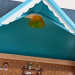 Къща за кукли Hape - С LED светлина, 18 части