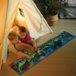 Панорамен пъзел Hape - Динозаври, Светещ в тъмното, 200 части