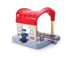 Игрален комплект Hape - Интерактивна ЖП гара
