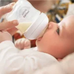 Шише за хранене Philips Avent - Natural Response, 125 ml, с биберон поток 2, 0м+