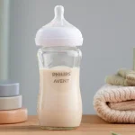 Стъклено шише за хранене Philips Avent - Natural Response, 240 ml, с биберон поток 3, 1м+