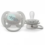 Залъгалки Philips Avent - Ultra Soft, с декорация Пиле и перо с кутия за стерилизиране, 6-18 m, 2 броя