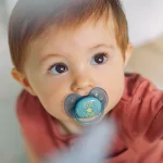 Залъгалки Philips Avent - Ultra Soft, с декорация  Звезда и надпис с кутия за стерилизиране, 6-18 m, 2 броя