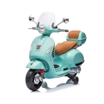 Акумулаторен мотор Chipolino - Vespa GTS Super, Зелен