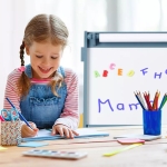 Детска дървена дъска с магнити на стойка Ginger Home, Monster