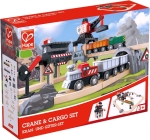 Дървен железопътен комплект Hape - Товарно депо