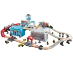 Игрален комплект Hape - Транспортна композиция, 80 части