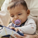 Залъгалки Philips Avent - Ultra Air, с декорация Листо и коте с кутия за стерилизиране, 6-18 m, 2 броя