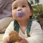 Залъгалки Philips Avent - Ultra Soft, пастелни цветове с кутия за стерилизиране, 6-18 m, 2 броя