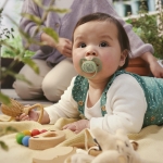 Залъгалки Philips Avent - Ultra Soft, с декорация Птица и катеричка с кутия за стерилизиране, 6-18 m, 2 броя