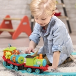 Музикална играчка Battat - Влакче със звук и светлина